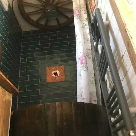 Apple Crate In The Orchard- Cozy Hideaway Apartment