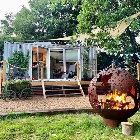 Apple Crate In The Orchard- Cozy Hideaway Stillington